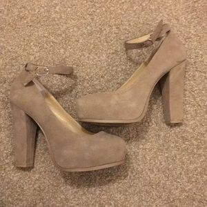 Steve Madden P-Lucy heels